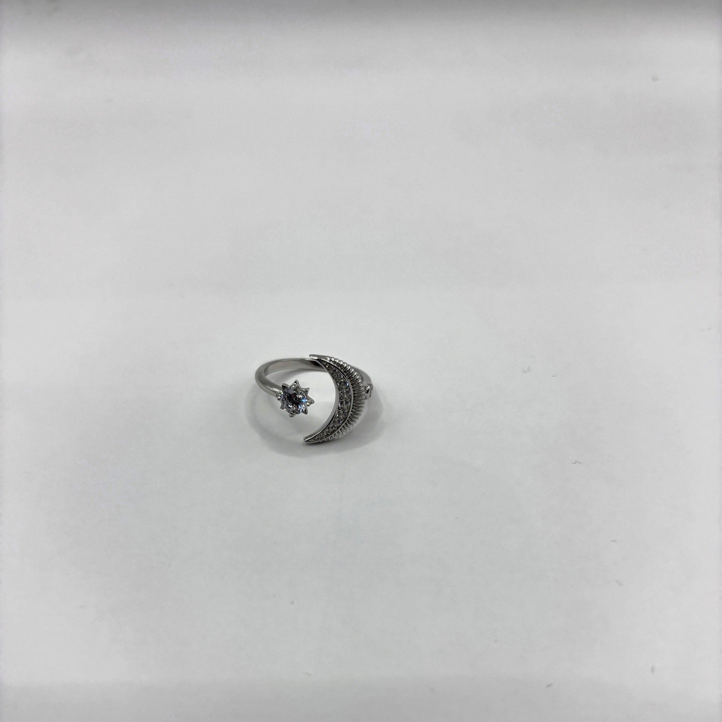 Lunar Breeze Ring