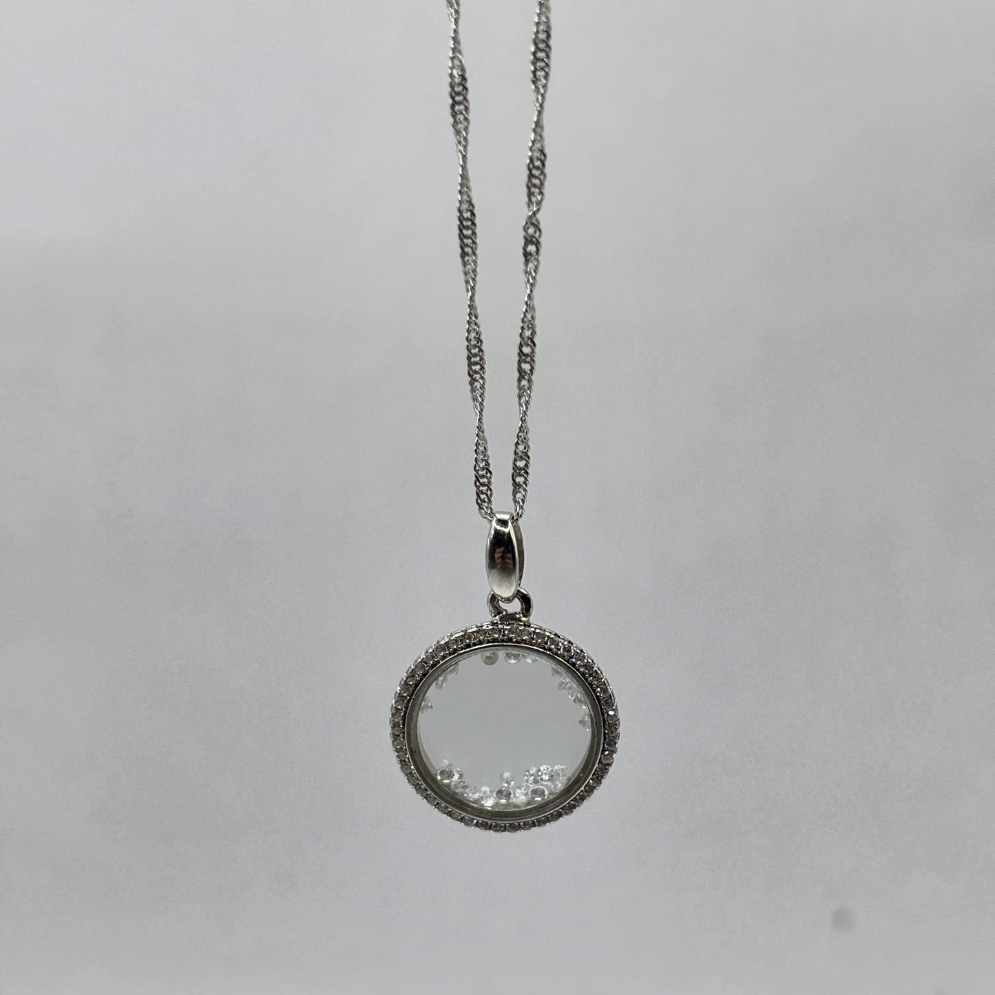 Aura Motion Necklace